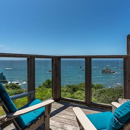 Turtle Rocks Oceanfront Inn Трінідад Екстер'єр фото