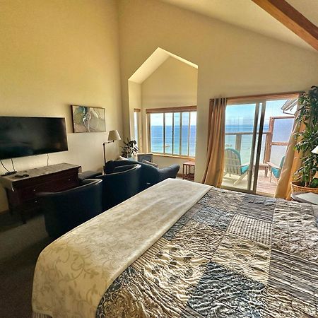 Turtle Rocks Oceanfront Inn Трінідад Екстер'єр фото