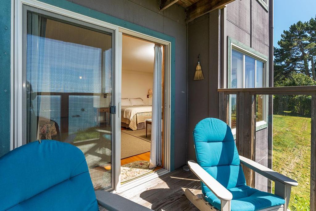 Turtle Rocks Oceanfront Inn Трінідад Екстер'єр фото